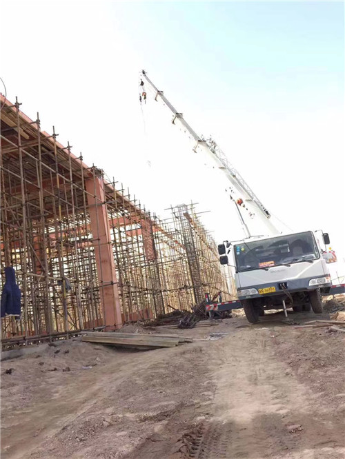 惠山区吊车作业的安全注意事项有哪些？