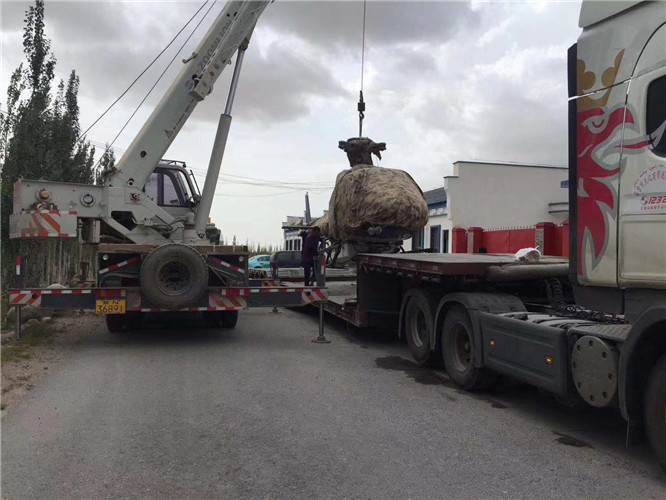 惠山区狭窄场地（如小区、车间）适合用哪种吊车？