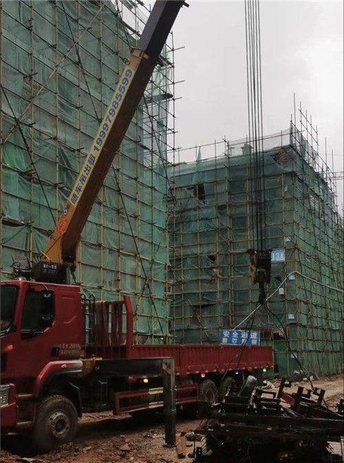 惠山区“慢工细活”—— 吊车的 “微动控制” 技术